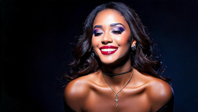 Sarah is wearing the Limited Edition Numbered Third Generation Legacy Ankh in Silver Tone. She wear Lilith Lateral 3D Printed Fangs by Sabretooth Fangs